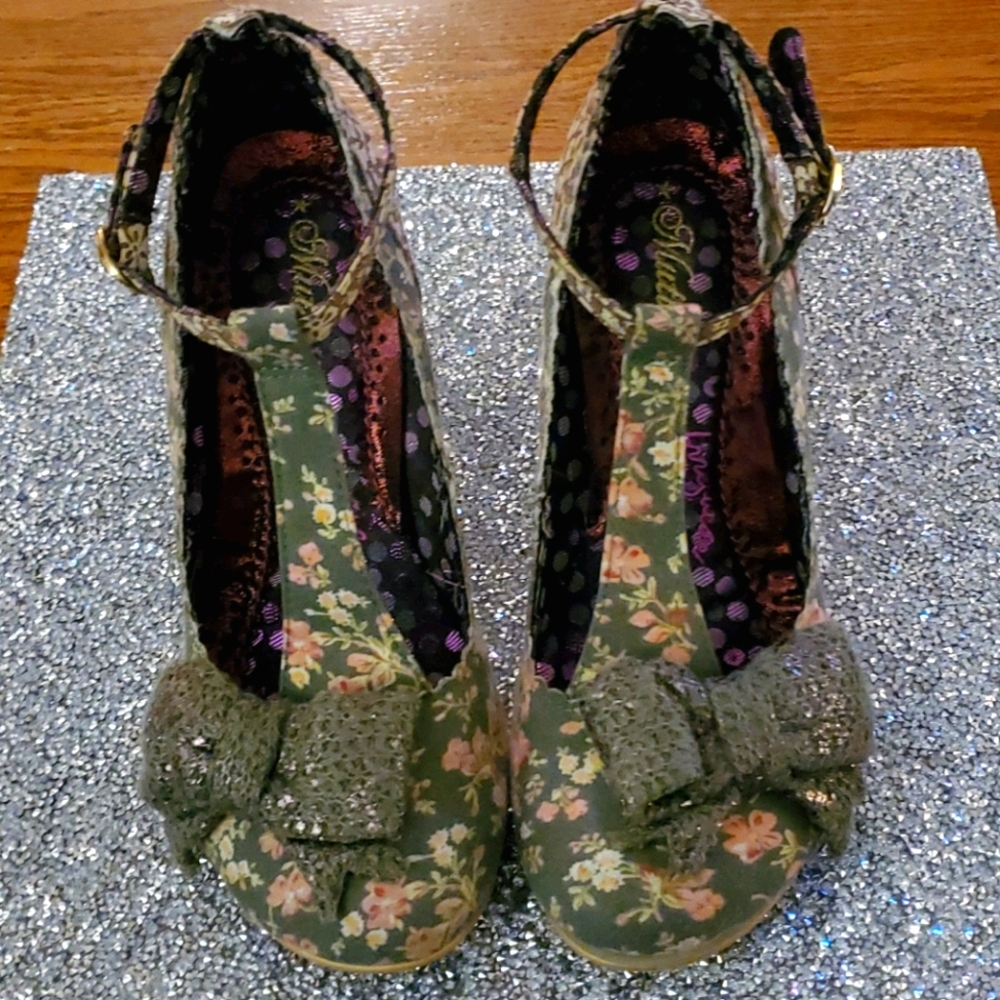 *IRREGULAR CHOICE*MUTINY* heels